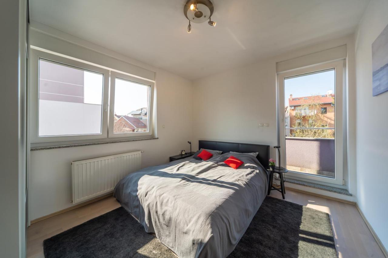 Super Petrova Apartment Zágráb Kültér fotó